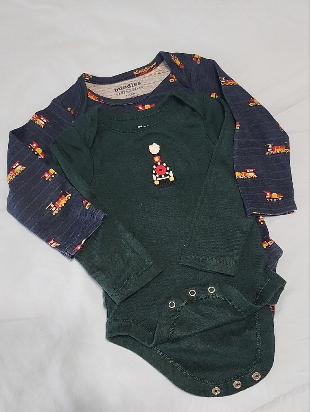 bundles Baby Onesies / Bodysuit- Green, Navy, Black & White Stripes - 9-12 - Picture 2 of 4